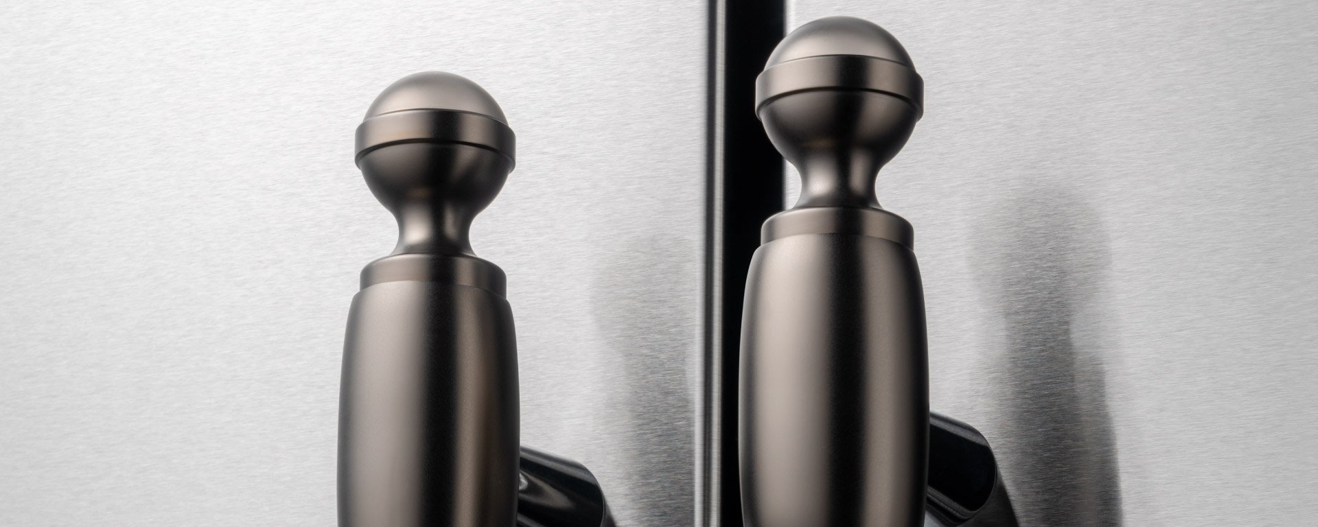 14991_z_slider-ref-black1_1.jpg