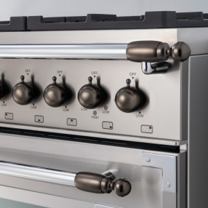 Bertazzoni dekorsats i svart nickel för spis och fläkt. Collezione Metalli (901594)